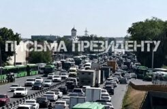 Алматыдағы қоғамдық транспорттың жұмысындағы кешіктірулер газ құю станцияларындағы кезектерден