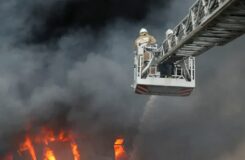 Ақтөбедегі құрылыс базарындағы өрт локализацияланды