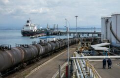 Казахстан отправит 100 тысяч тонн нефти в обход России