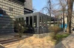 В Алматы демонтировали незаконную пристройку к кафе
