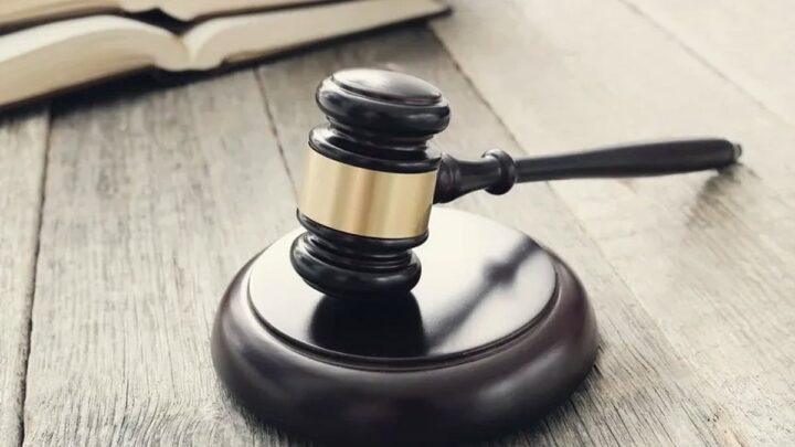 В Актау мужчина выстрелил в посетителя бара — дело передано в суд