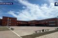 Жители Атырау требуют завершить строительство школы перед началом учебного года