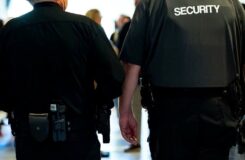 Суд Караганды удовлетворил иск 17 охранников к работодателю о выплате зарплаты