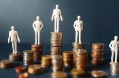 У кого зарплата смогла обогнать инфляцию в Казахстане