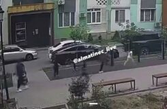 Дети пострадали в результате ДТП во дворе жилого комплекса в Алматинской области