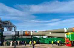 «Союз-2.1б» зымыраны «Прогресс МС-35» жүк кемесімен Байқоңырдағы старттық кешенге орнатылды