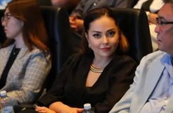 Майя Бекбаева бауырымен сирек архивтік суретпен құттықтады