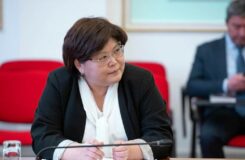 Переназначение Эльвиры Азимовой на пост председателя Конституционного суда Казахстана