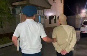 Шымкент тұрғыны әлеуметтік желілерде бейәдеп сөздер үшін жеті тәулікке қамалды