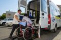 Инватакси и детские коляски в автобусе: как использовать и провозить