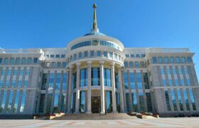 Токаев поздравил армянских лидеров с 35-летием Независимости