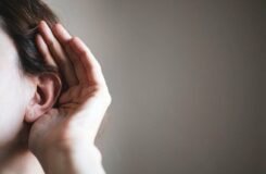 66 жастағы қарағандылық әйел көршісіне жала жапқаны үшін сотталды
