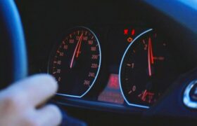 Жылдамдықты 154 км/сағ дейін арттырған жүргізушінің тұтқындалуы Алматыда