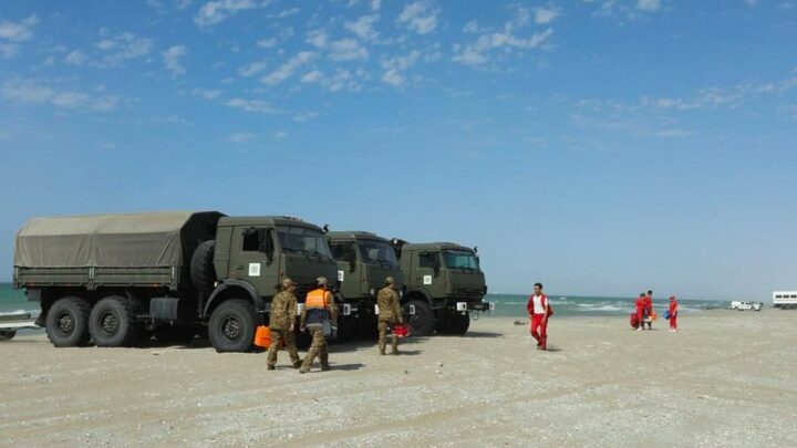 Қазақстанның қорғаныс министрі қаза тапқан әскери қызметшілердің отбасыларына көңіл айтты