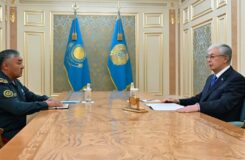 Токаев принял нового министра обороны