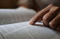 Токаев призвал казахстанцев не забывать читать книги