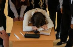 В Казахстане планируют ограничить доступ подростков до 16 лет к социальным сетям
