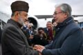 Токаев встретил султана Омана в аэропорту Алматы