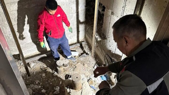 В Атырау рухнул лифт с пассажирами: подробности инцидента