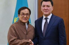 Ерлан Карин и Джеки Чан обсудили развитие киноиндустрии Казахстана