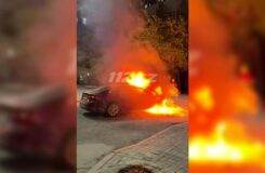 Пожар на парковке в Астане: автомобиль загорелся, пострадавших нет