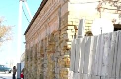 Состояние исторического здания в Атырау вызывает обеспокоенность жителей