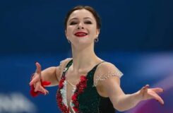 Софья Самоделкина готовится к сложному прыжку на турнире в Канаде