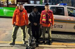 Туристы в горах Алматы: спасатели помогли двум молодым людям