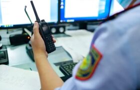 Шокирующий инцидент: раздетый мальчик с аутизмом оказался в кафе Алматы
