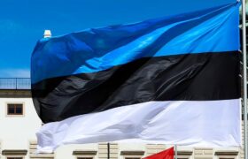 Эстония призвала Евросоюз прекратить выдачу туристических виз россиянам