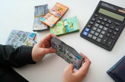Разница в зарплатах между руководителями и рядовыми работниками в Казахстане