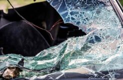 Авария с опрокидыванием автомобиля в Костанайской области
