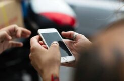 Новая схема мошенничества в Казахстане: злоумышленники выдают себя за соседей