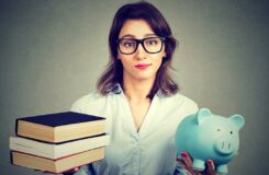 Зарплаты учителей в Казахстане: цифры и факты