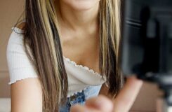 Арест и штраф: двух казахстанок наказали после прямых эфиров в TikTok